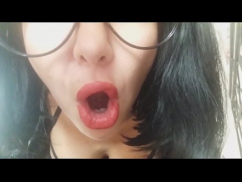 ❤️ Kara, via duonpatrino ne lasos vin iri al lernejo hodiaŭ... Mi bezonas vin tro multe... ❤️❌ Faka video  ĉe ni ❤